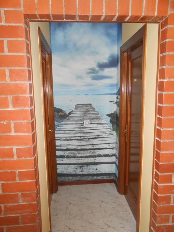 Hostal Restaurante El Abuelo Trobajo Del Camino エクステリア 写真