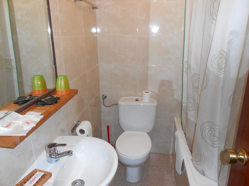 Hostal Restaurante El Abuelo Trobajo Del Camino 部屋 写真