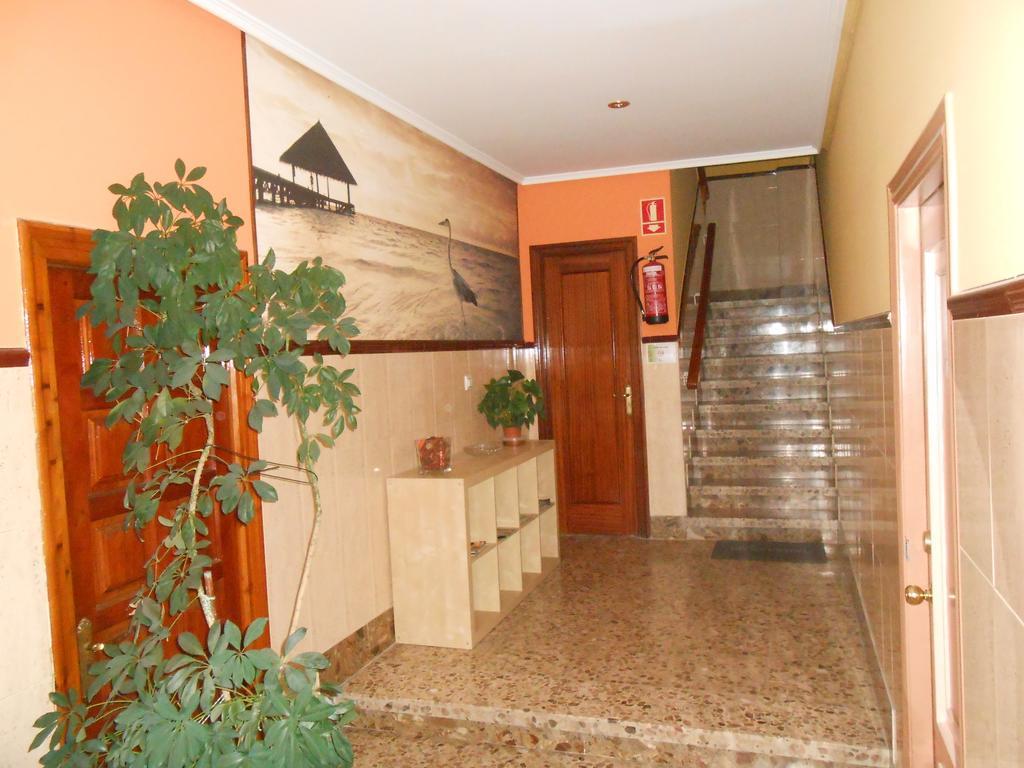 Hostal Restaurante El Abuelo Trobajo Del Camino エクステリア 写真